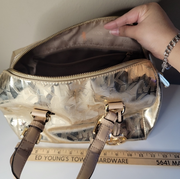 Michael Kors Grayson Large Satchel Mirror Metallic purse - Picture 7 of 8